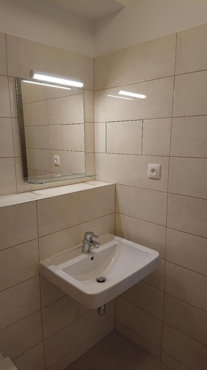 Pronájem bytu 1+kk 31 m², K Vystrkovu, Praha, Praha Pronájem bytu 1+kk 31 m², K Vystrkovu, Praha, Praha