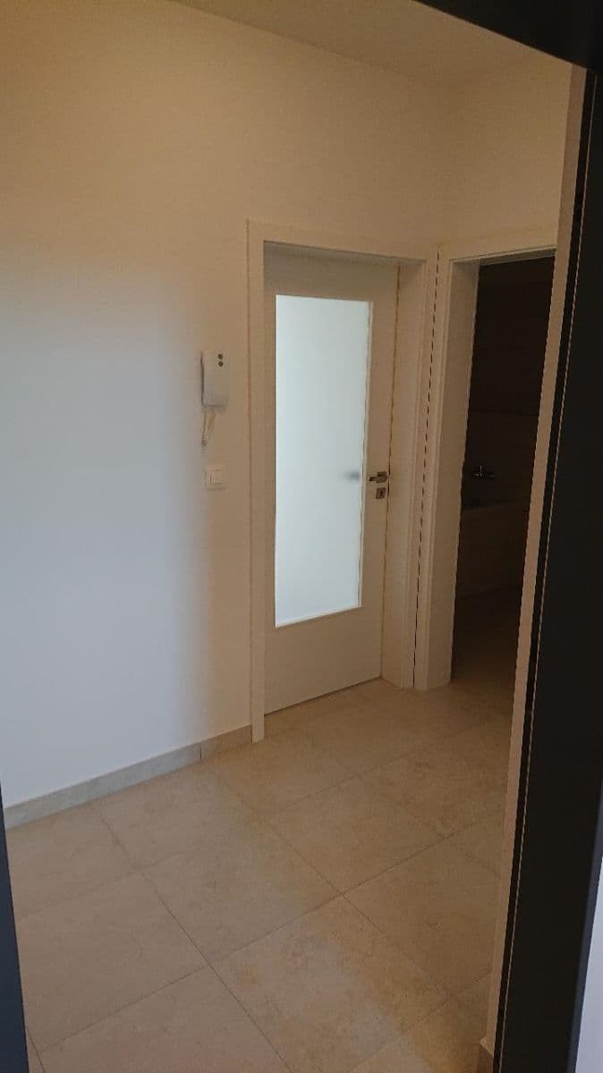 Pronájem bytu 1+kk 31 m², K Vystrkovu, Praha, Praha Pronájem bytu 1+kk 31 m², K Vystrkovu, Praha, Praha