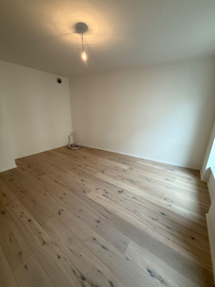Prodej bytu 1+kk 26 m², Krymská, Praha, Praha Prodej bytu 1+kk 26 m², Krymská, Praha, Praha