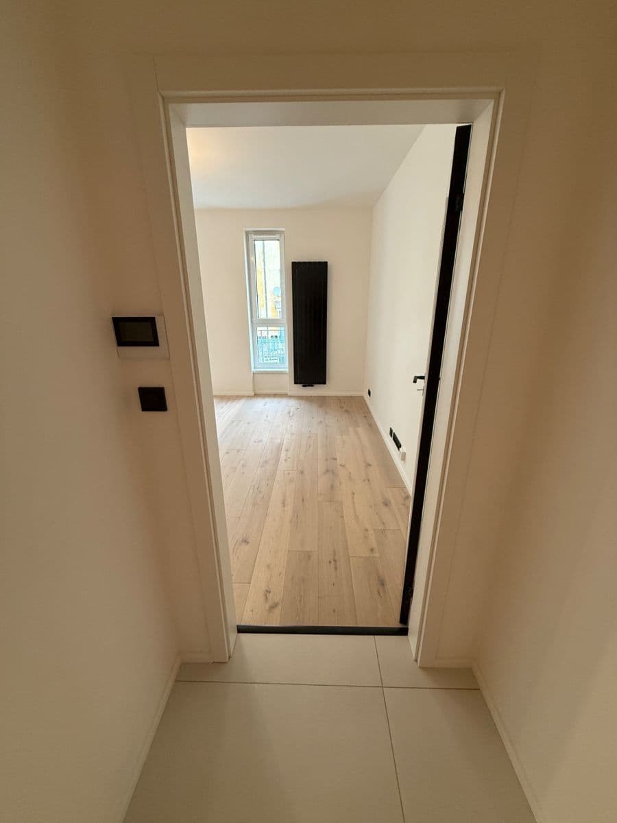 Prodej bytu 1+kk 26 m², Krymská, Praha, Praha Prodej bytu 1+kk 26 m², Krymská, Praha, Praha