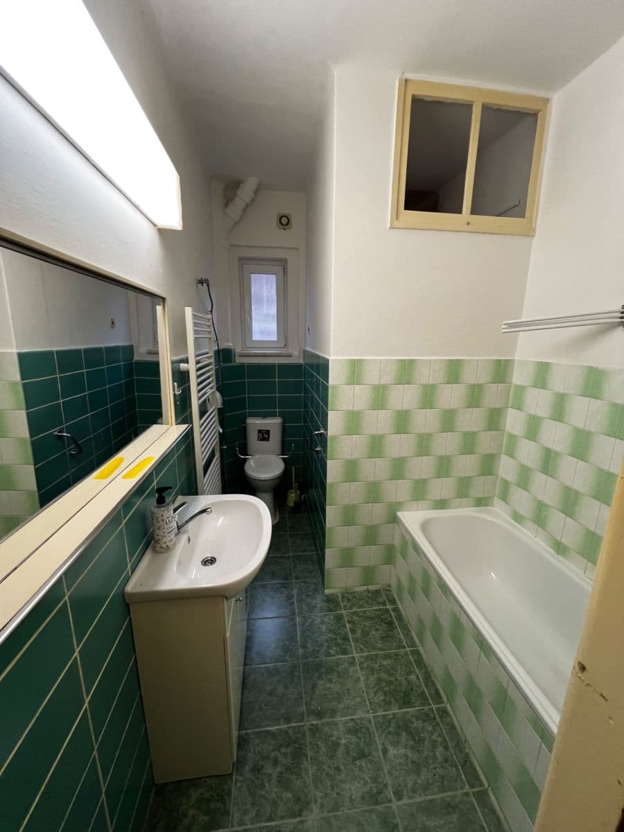 Prodej domu 166 m², pozemek 376 m², Poděbradova, Náchod, Královéhradecký kraj Prodej domu 166 m², pozemek 376 m², Poděbradova, Náchod, Královéhradecký kraj