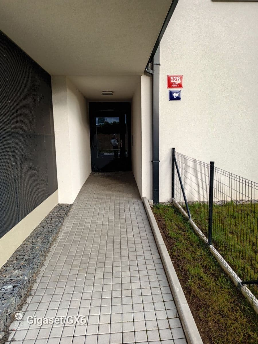 Pronájem bytu 1+kk 32 m², Strážovická, Praha, Praha Pronájem bytu 1+kk 32 m², Strážovická, Praha, Praha