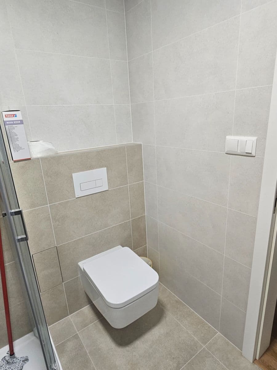 Pronájem bytu 1+kk 32 m², Strážovická, Praha, Praha Pronájem bytu 1+kk 32 m², Strážovická, Praha, Praha