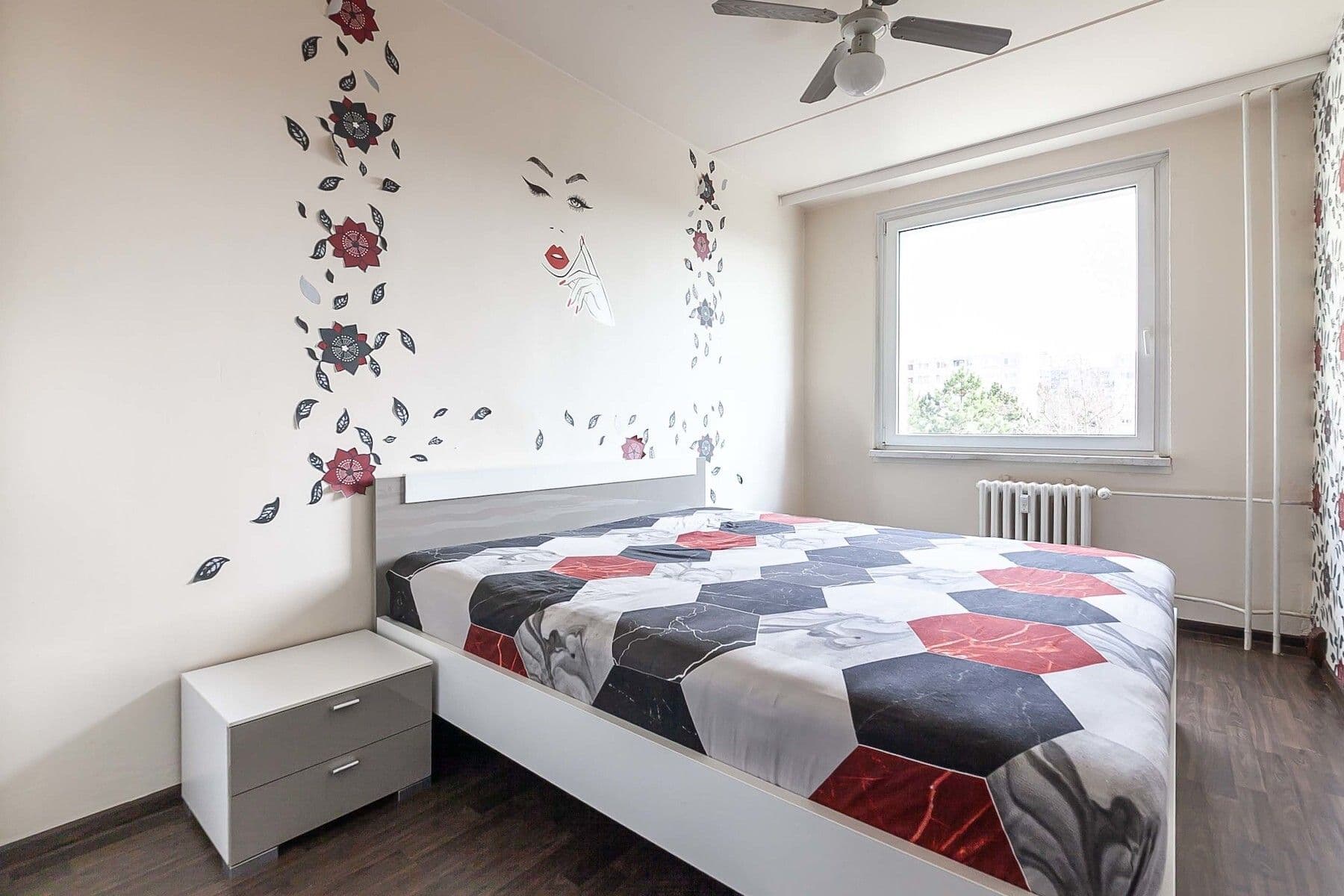 Prodej bytu 3+1 81 m², Jordana Jovkova, Praha, Praha Prodej bytu 3+1 81 m², Jordana Jovkova, Praha, Praha