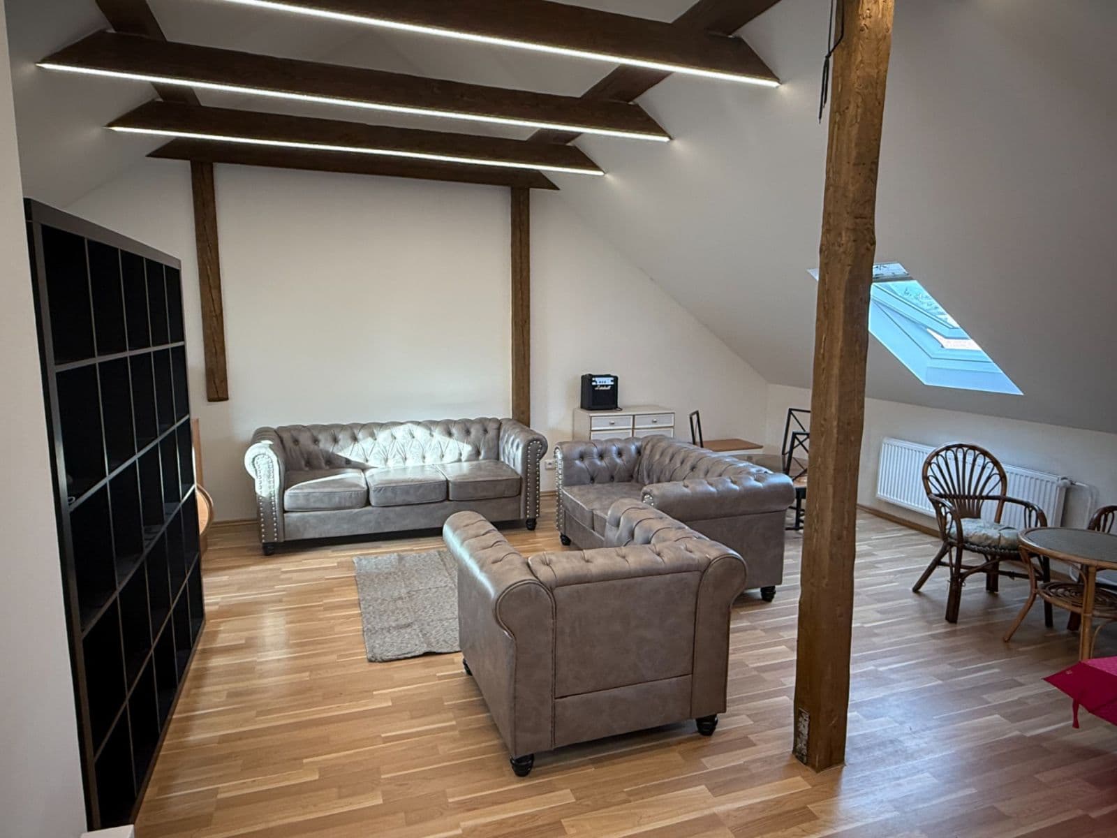 Pronájem bytu Garsoniéra 85 m², U Kaple, Ostopovice, Jihomoravský kraj Pronájem bytu Garsoniéra 85 m², U Kaple, Ostopovice, Jihomoravský kraj