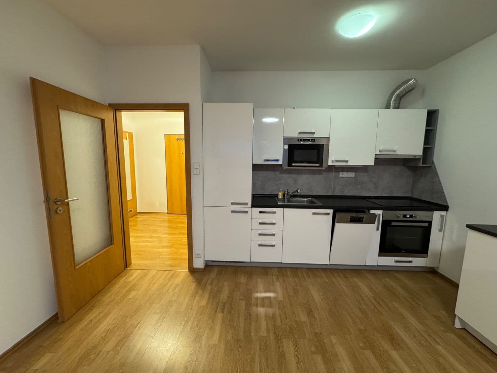 Pronájem bytu 2+kk 55 m², Chlebovická, Praha, Praha Pronájem bytu 2+kk 55 m², Chlebovická, Praha, Praha