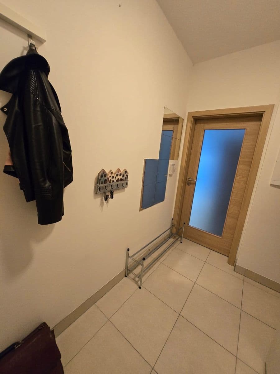 Pronájem bytu 2+kk 52 m², Pod Radnicí, Praha, Praha Pronájem bytu 2+kk 52 m², Pod Radnicí, Praha, Praha