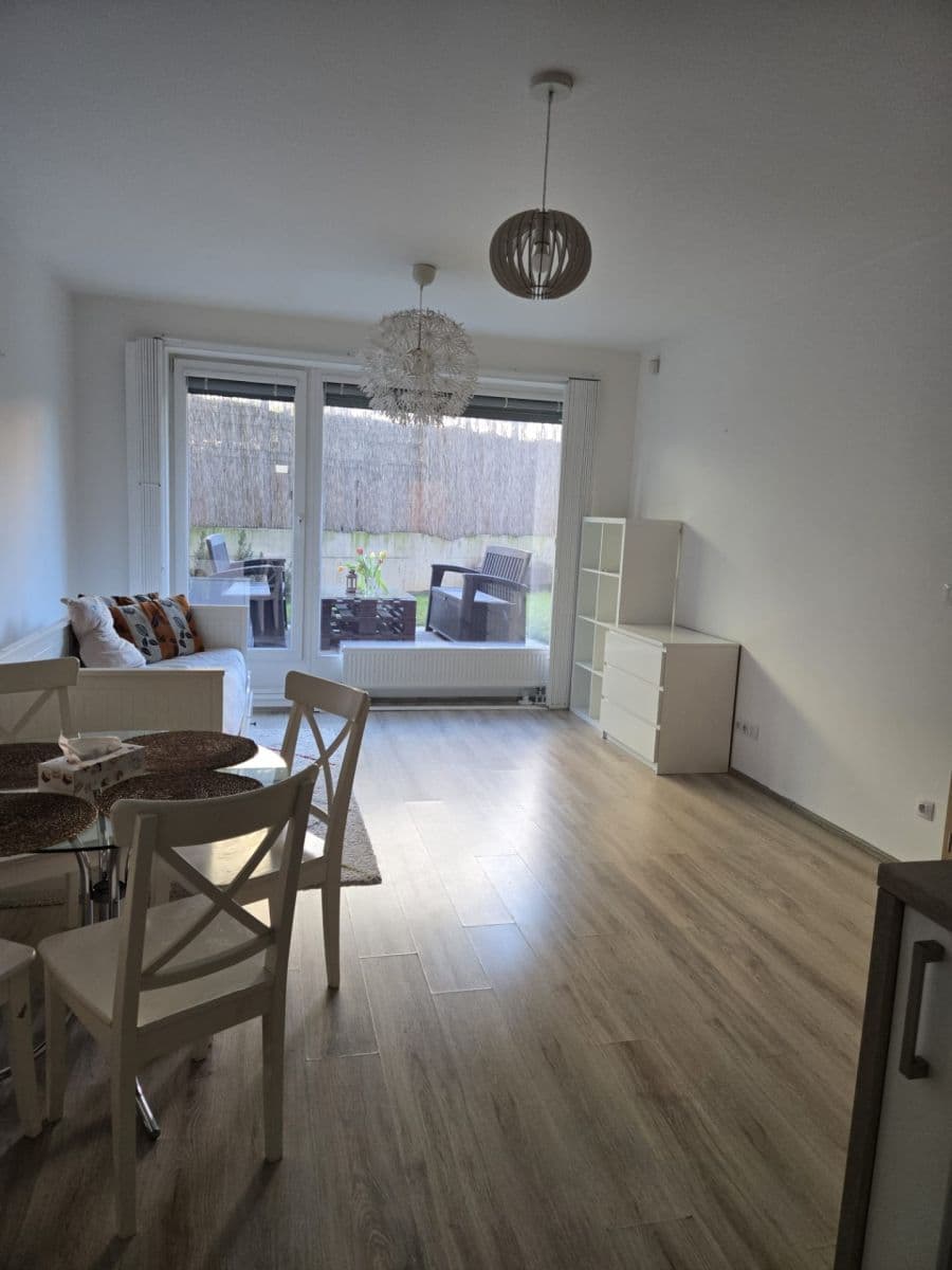 Pronájem bytu 2+kk 52 m², Pod Radnicí, Praha, Praha Pronájem bytu 2+kk 52 m², Pod Radnicí, Praha, Praha