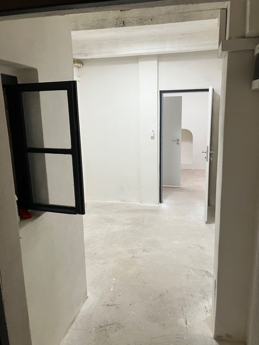 Pronájem nebytového prostoru 34 m², Na Zámyšli, Praha, Praha Pronájem nebytového prostoru 34 m², Na Zámyšli, Praha, Praha