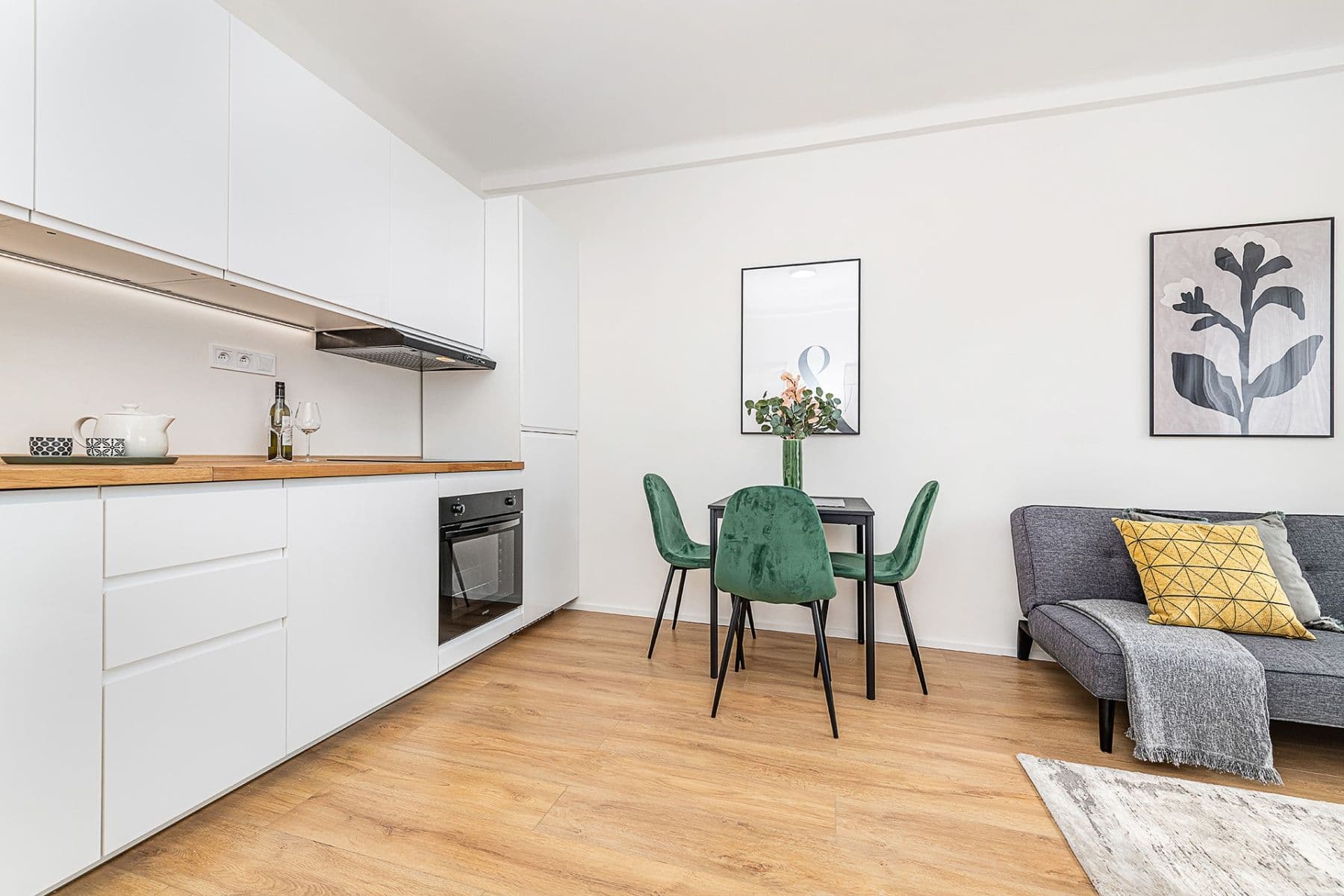 Prodej bytu 2+kk 39 m², Průběžná, Praha, Praha Prodej bytu 2+kk 39 m², Průběžná, Praha, Praha