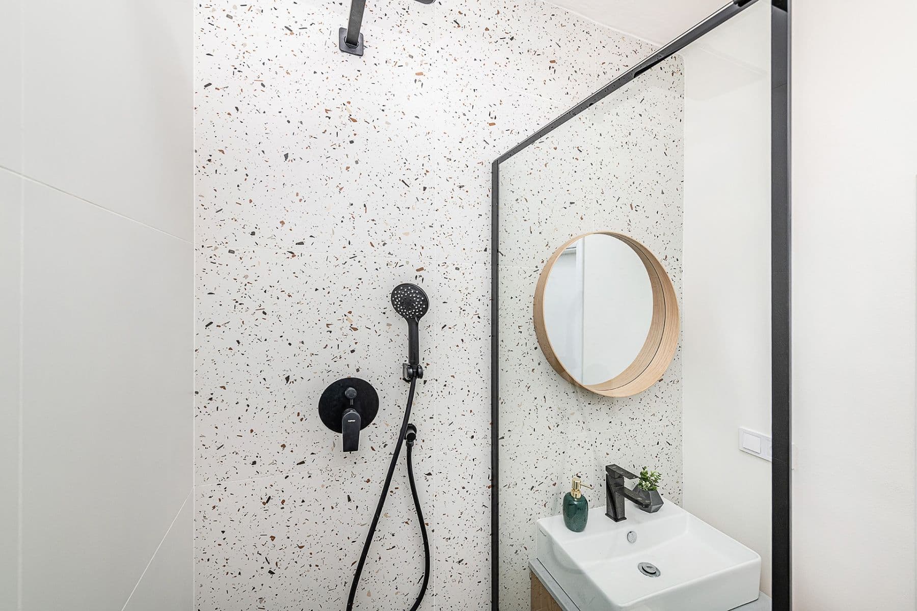 Prodej bytu 2+kk 39 m², Průběžná, Praha, Praha Prodej bytu 2+kk 39 m², Průběžná, Praha, Praha