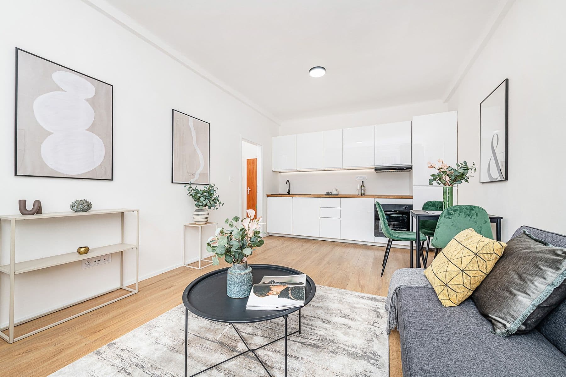 Prodej bytu 2+kk 39 m², Průběžná, Praha, Praha Prodej bytu 2+kk 39 m², Průběžná, Praha, Praha