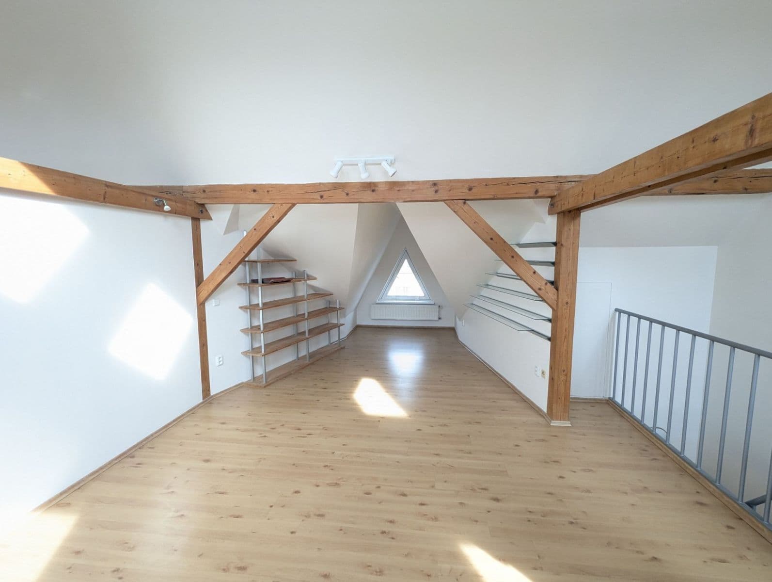 Pronájem bytu 2+kk 67 m², Evropská, Praha, Praha Pronájem bytu 2+kk 67 m², Evropská, Praha, Praha
