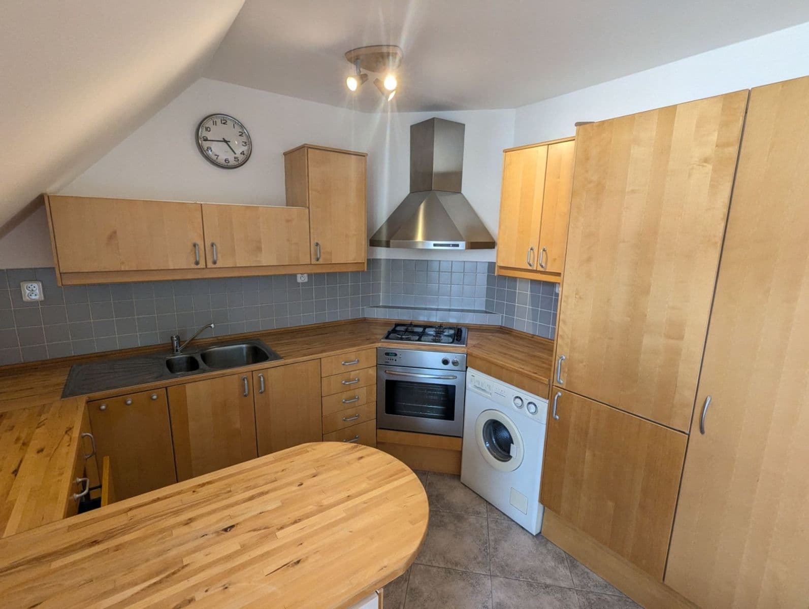 Pronájem bytu 2+kk 67 m², Evropská, Praha, Praha Pronájem bytu 2+kk 67 m², Evropská, Praha, Praha