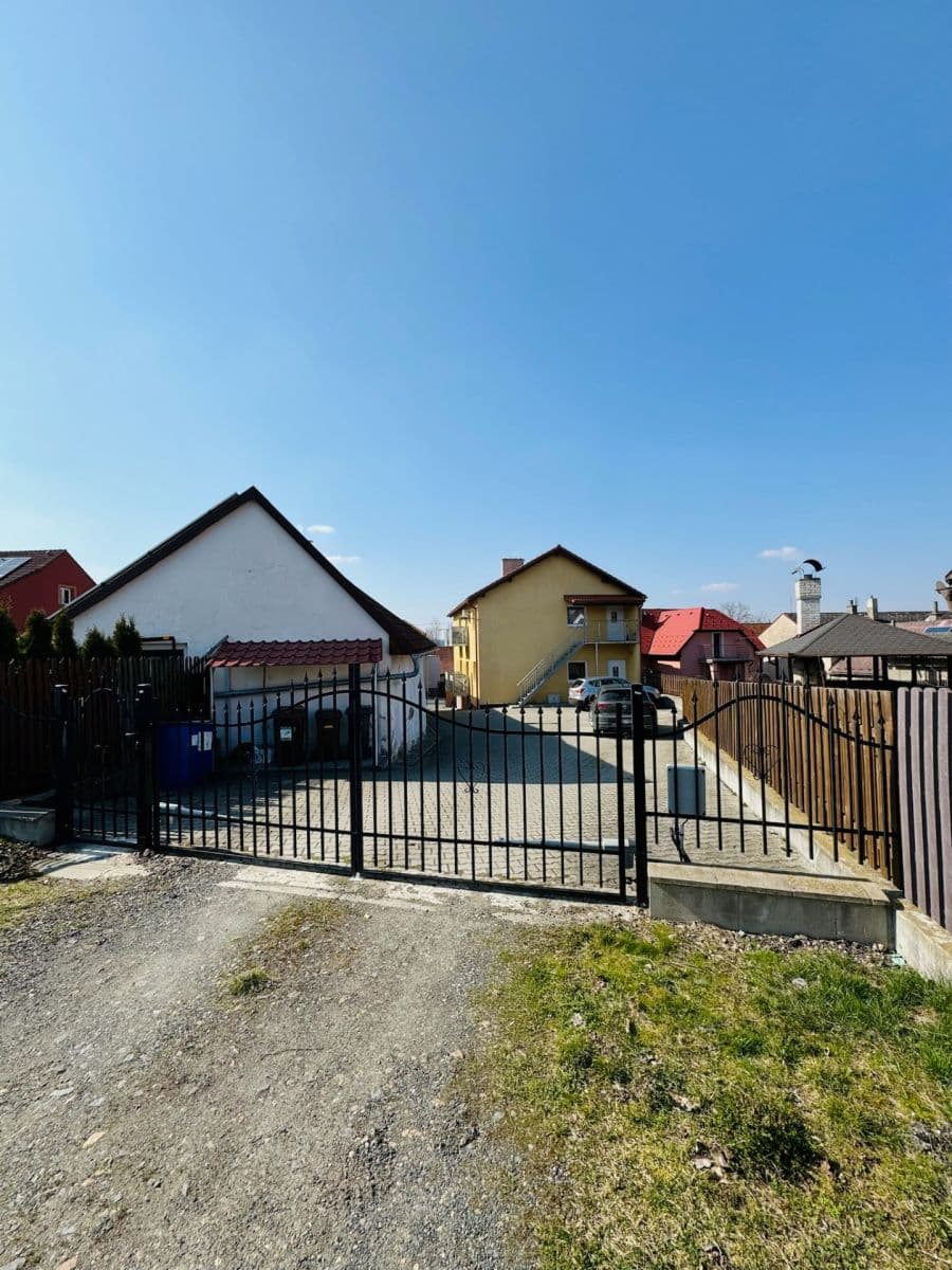 Pronájem bytu 3+kk 48 m², Zbraslavice, Středočeský kraj Pronájem bytu 3+kk 48 m², Zbraslavice, Středočeský kraj
