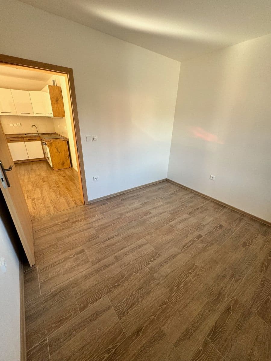 Pronájem bytu 3+kk 48 m², Zbraslavice, Středočeský kraj Pronájem bytu 3+kk 48 m², Zbraslavice, Středočeský kraj