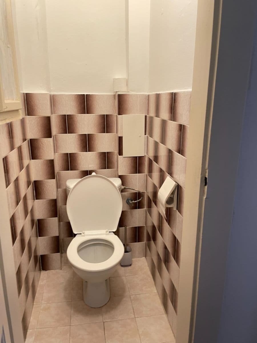 Pronájem bytu 2+kk 47 m², Holandská, Praha, Praha Pronájem bytu 2+kk 47 m², Holandská, Praha, Praha