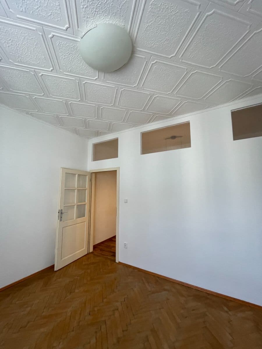Pronájem bytu 2+kk 47 m², Holandská, Praha, Praha Pronájem bytu 2+kk 47 m², Holandská, Praha, Praha