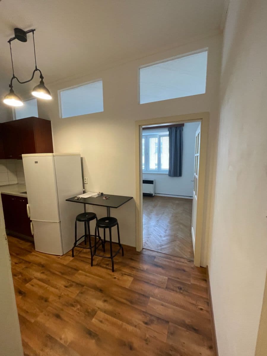 Pronájem bytu 2+kk 47 m², Holandská, Praha, Praha Pronájem bytu 2+kk 47 m², Holandská, Praha, Praha