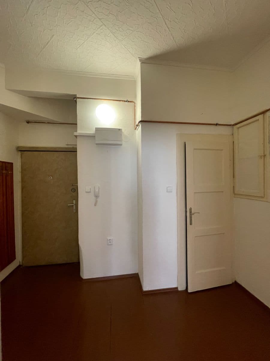 Pronájem bytu 2+kk 47 m², Holandská, Praha, Praha Pronájem bytu 2+kk 47 m², Holandská, Praha, Praha