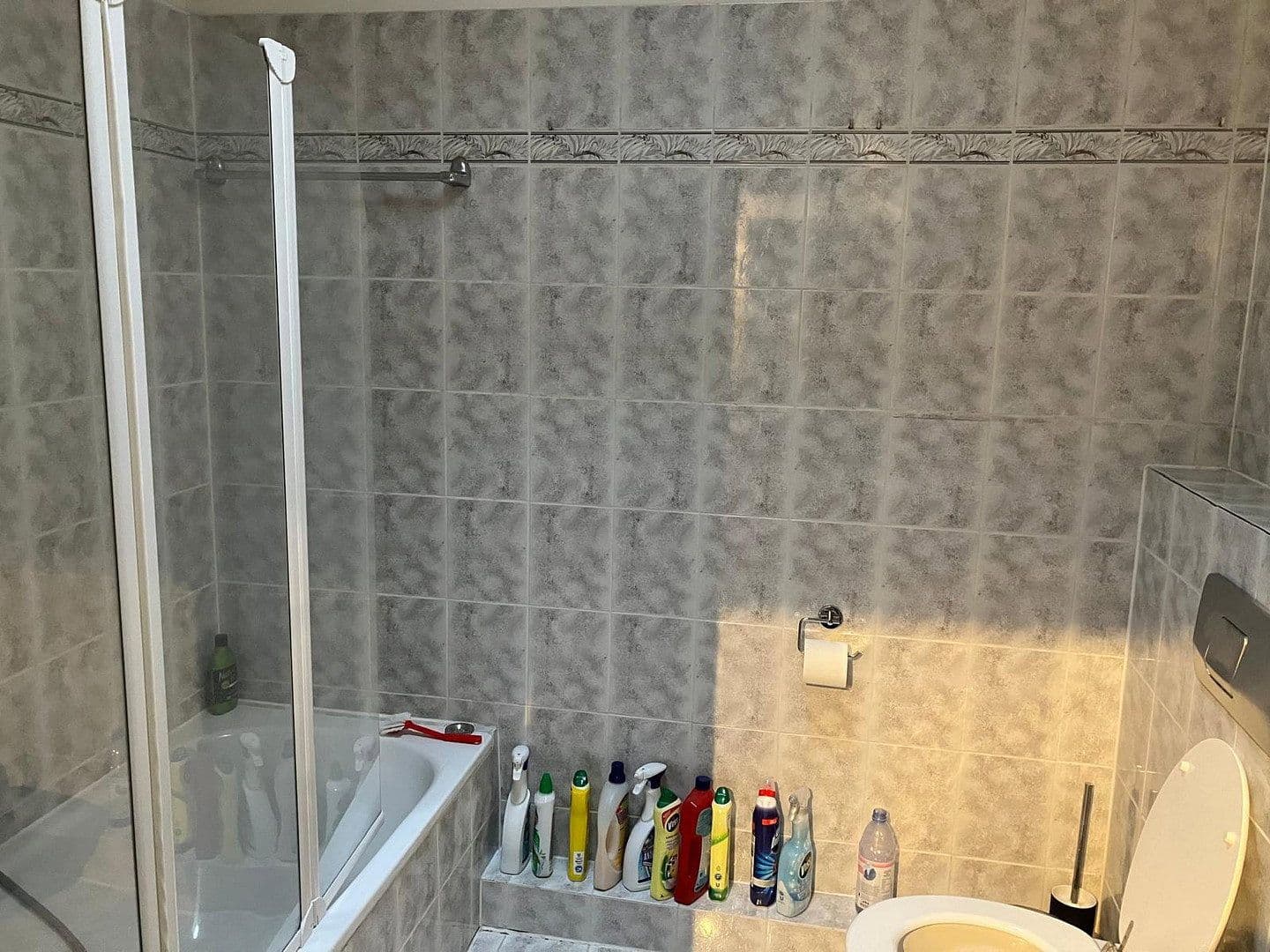 Pronájem bytu 3+1 71 m², Am Fischstein 49, Frankfurt am Main, Hessen Pronájem bytu 3+1 71 m², Am Fischstein 49, Frankfurt am Main, Hessen