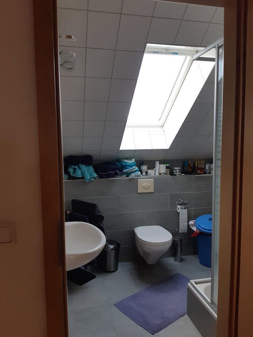 Prodej domu 160 m², pozemek 175 m², Ida-Kerkovius-Platz, 17, Hattersheim am Main, Hessen Prodej domu 160 m², pozemek 175 m², Ida-Kerkovius-Platz, 17, Hattersheim am Main, Hessen