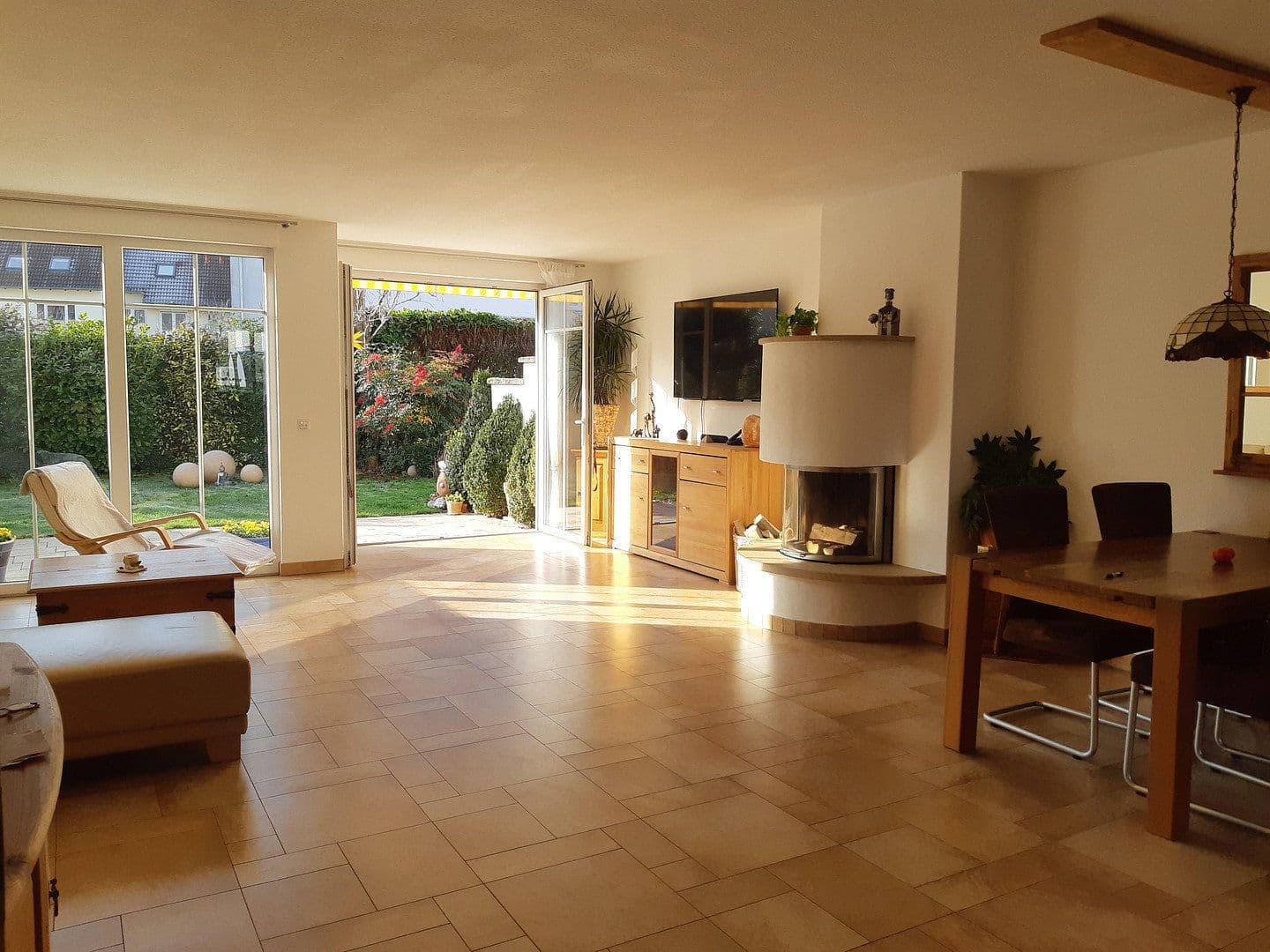 Prodej domu 160 m², pozemek 175 m², Ida-Kerkovius-Platz, 17, Hattersheim am Main, Hessen Prodej domu 160 m², pozemek 175 m², Ida-Kerkovius-Platz, 17, Hattersheim am Main, Hessen