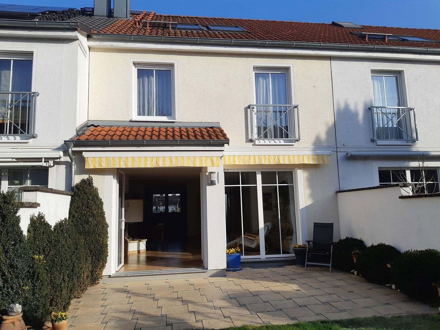 Prodej domu 160 m², pozemek 175 m², Ida-Kerkovius-Platz, 17, Hattersheim am Main, Hessen Prodej domu 160 m², pozemek 175 m², Ida-Kerkovius-Platz, 17, Hattersheim am Main, Hessen