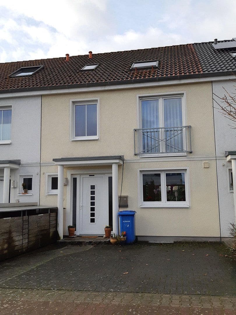 Prodej domu 160 m², pozemek 175 m², Ida-Kerkovius-Platz, 17, Hattersheim am Main, Hessen Prodej domu 160 m², pozemek 175 m², Ida-Kerkovius-Platz, 17, Hattersheim am Main, Hessen