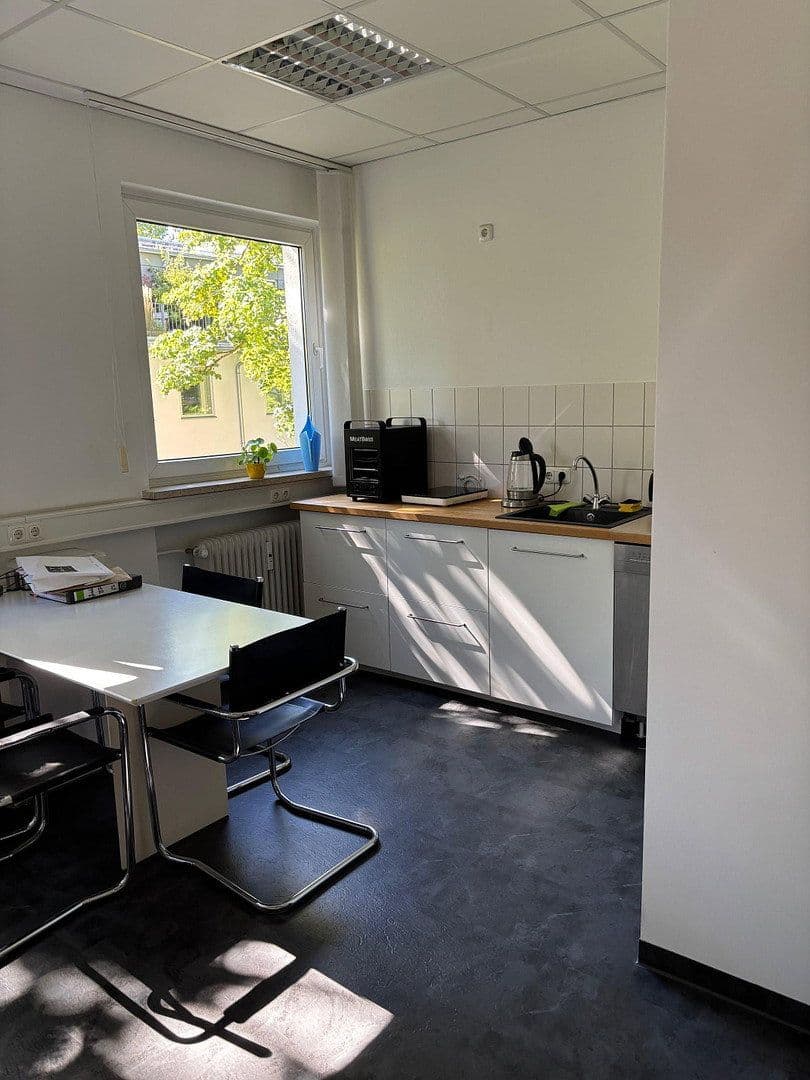 Pronájem kanceláře 218 m², München, Bavorsko Pronájem kanceláře 218 m², München, Bavorsko