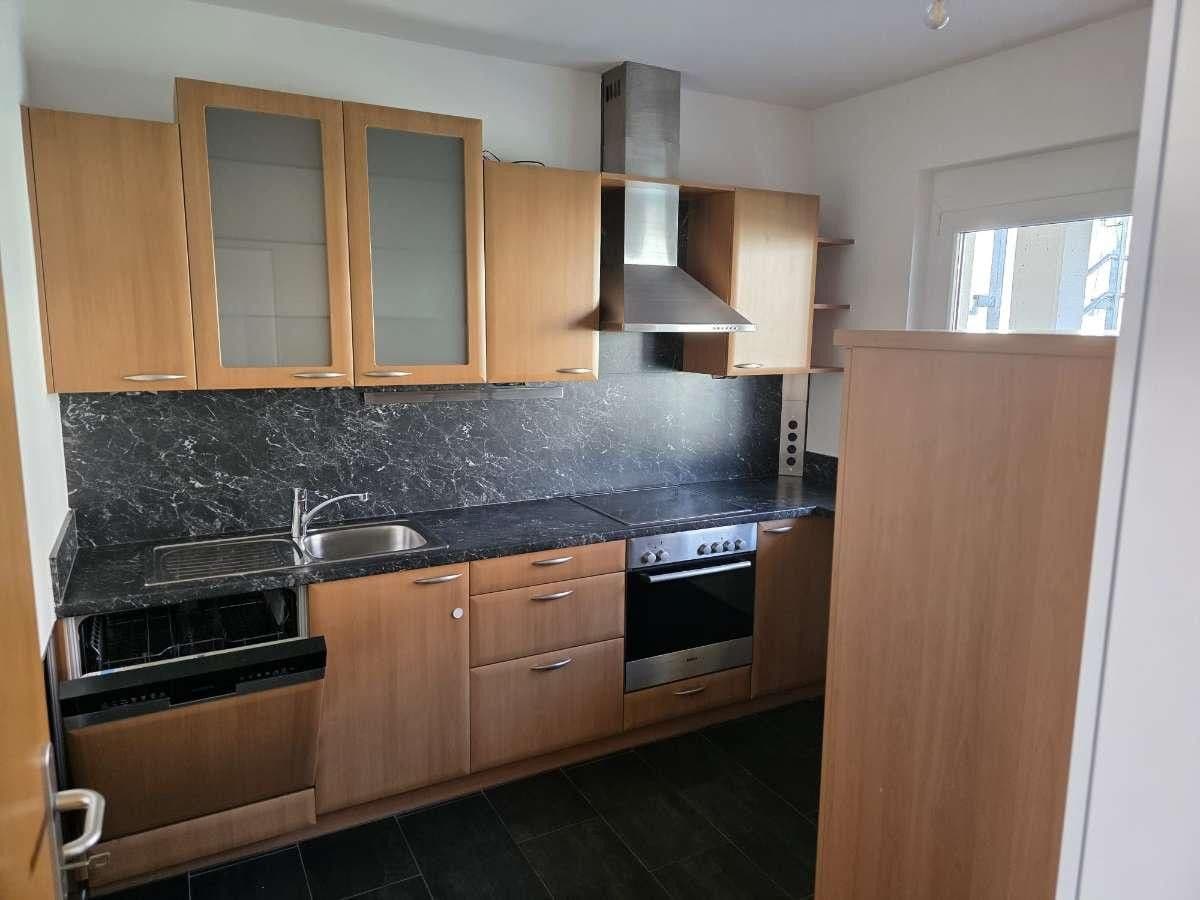 Pronájem bytu 2+1 72 m², Schwechat, Dolní Rakousko Pronájem bytu 2+1 72 m², Schwechat, Dolní Rakousko