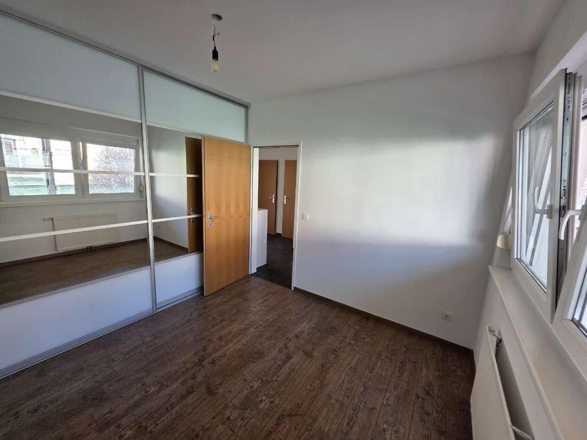 Pronájem bytu 2+1 72 m², Schwechat, Dolní Rakousko Pronájem bytu 2+1 72 m², Schwechat, Dolní Rakousko