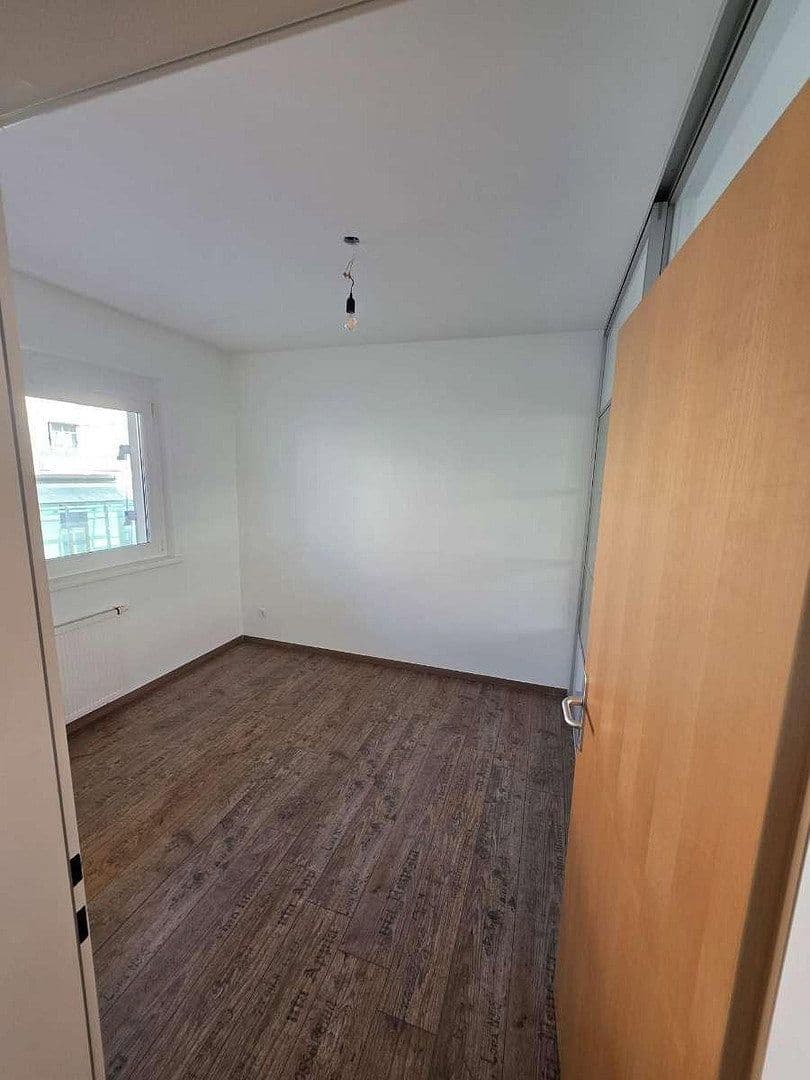 Pronájem bytu 2+1 72 m², Schwechat, Dolní Rakousko Pronájem bytu 2+1 72 m², Schwechat, Dolní Rakousko