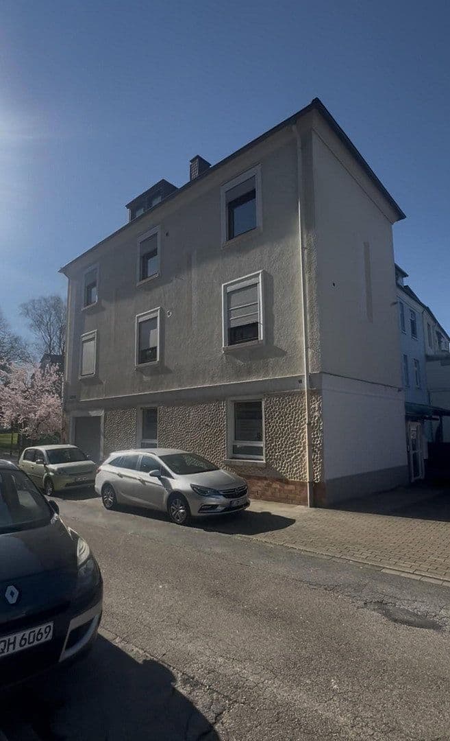 Prodej domu 221 m², pozemek 194 m², Nikolausstr. 1, Essen, Severní Porýní-Vestfálsko Prodej domu 221 m², pozemek 194 m², Nikolausstr. 1, Essen, Severní Porýní-Vestfálsko