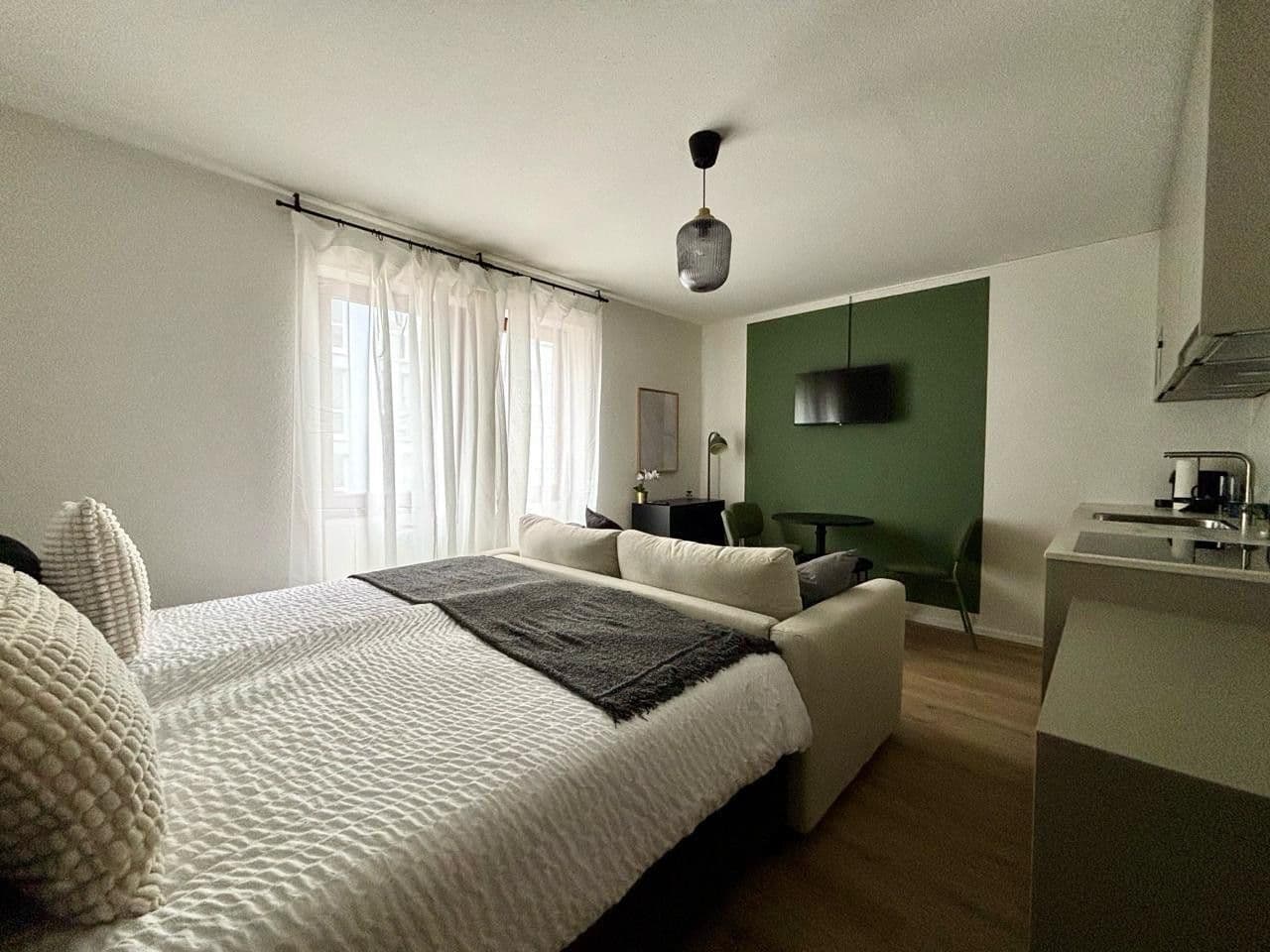 Pronájem bytu 1+1 30 m², Hammerstr. 2, Lörrach, Bádensko-Württembersko Pronájem bytu 1+1 30 m², Hammerstr. 2, Lörrach, Bádensko-Württembersko