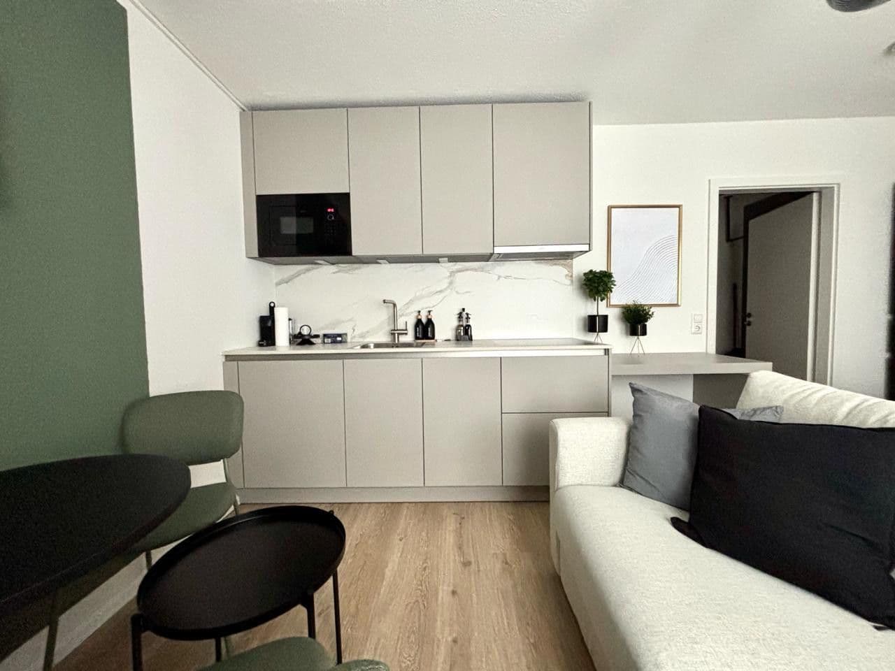 Pronájem bytu 1+1 30 m², Hammerstr. 2, Lörrach, Bádensko-Württembersko Pronájem bytu 1+1 30 m², Hammerstr. 2, Lörrach, Bádensko-Württembersko