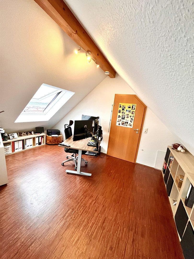 Pronájem bytu 4+kk 118 m², Gärtringen, Bádensko-Württembersko Pronájem bytu 4+kk 118 m², Gärtringen, Bádensko-Württembersko