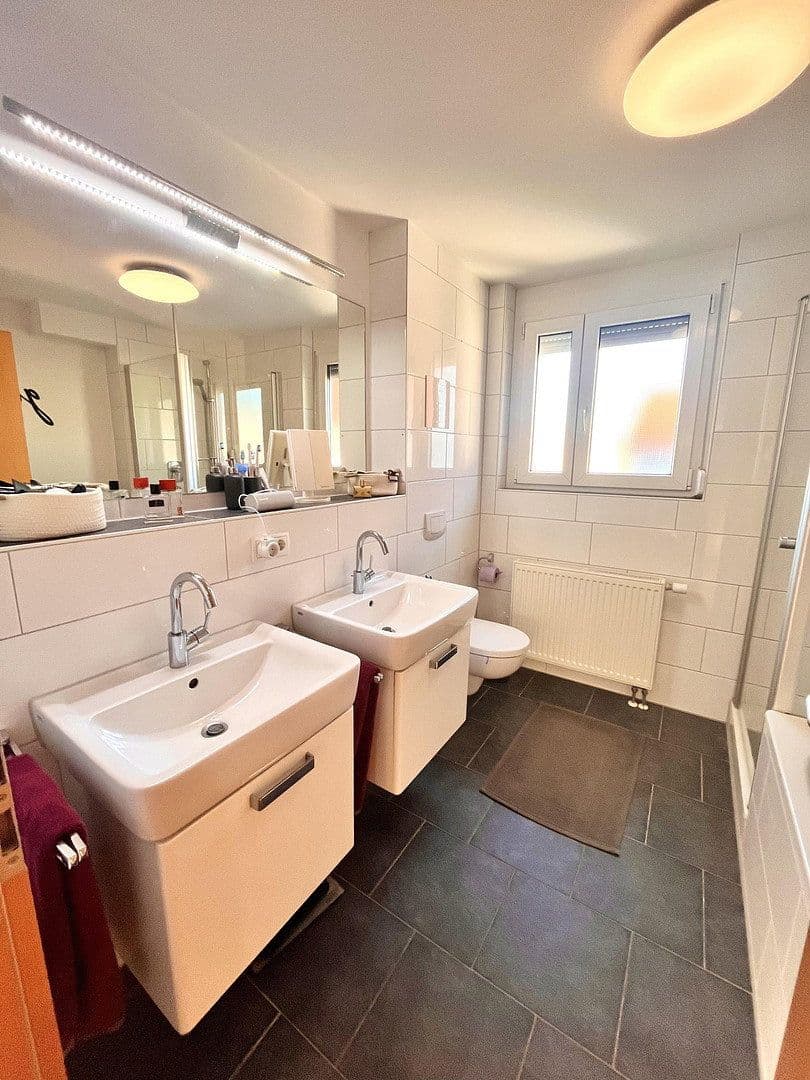 Pronájem bytu 4+kk 118 m², Gärtringen, Bádensko-Württembersko Pronájem bytu 4+kk 118 m², Gärtringen, Bádensko-Württembersko