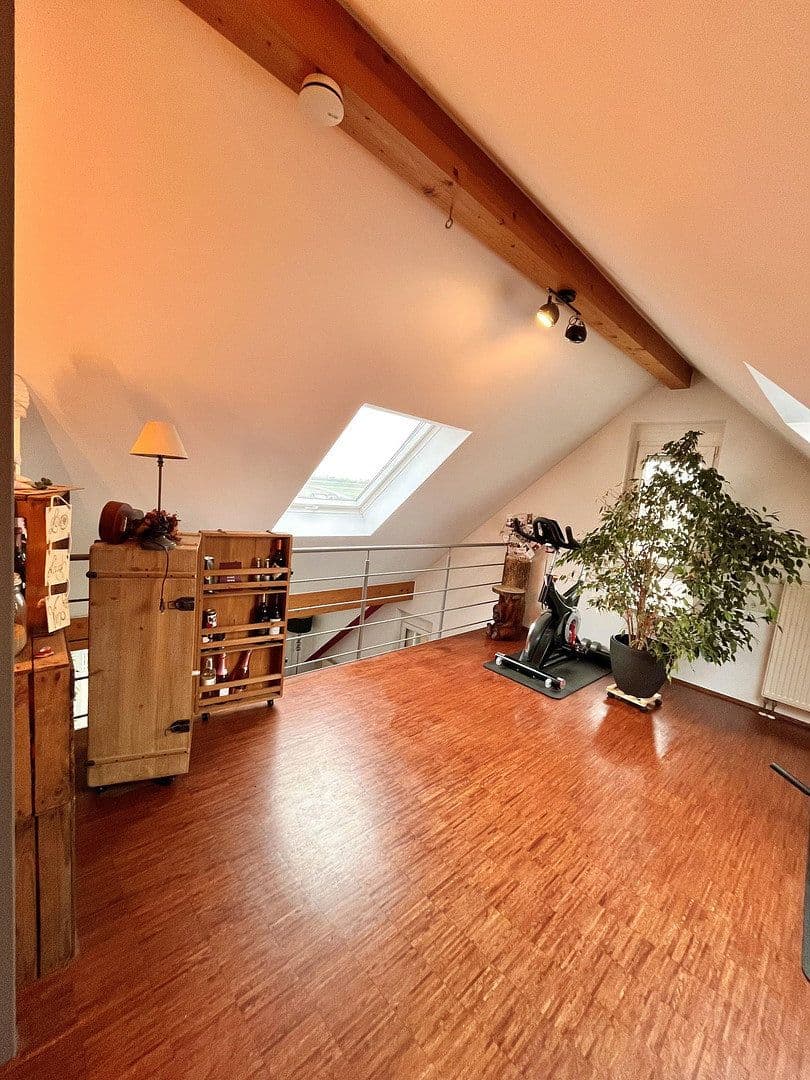 Pronájem bytu 4+kk 118 m², Gärtringen, Bádensko-Württembersko Pronájem bytu 4+kk 118 m², Gärtringen, Bádensko-Württembersko