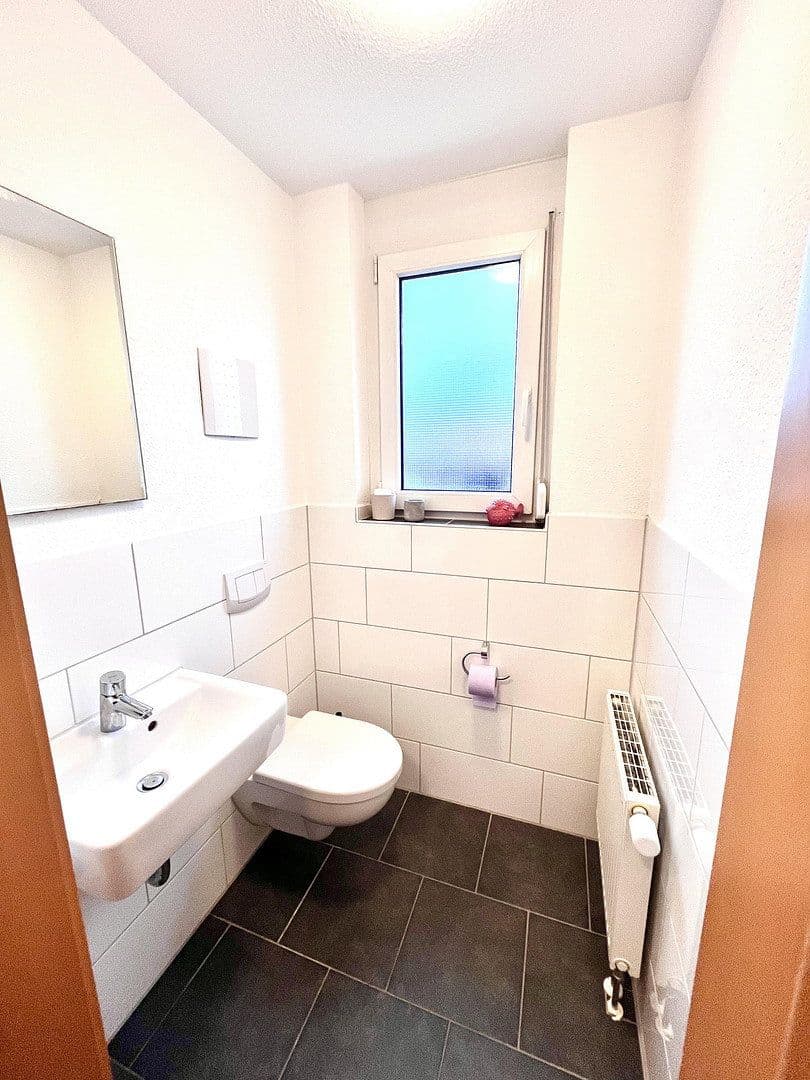 Pronájem bytu 4+kk 118 m², Gärtringen, Bádensko-Württembersko Pronájem bytu 4+kk 118 m², Gärtringen, Bádensko-Württembersko