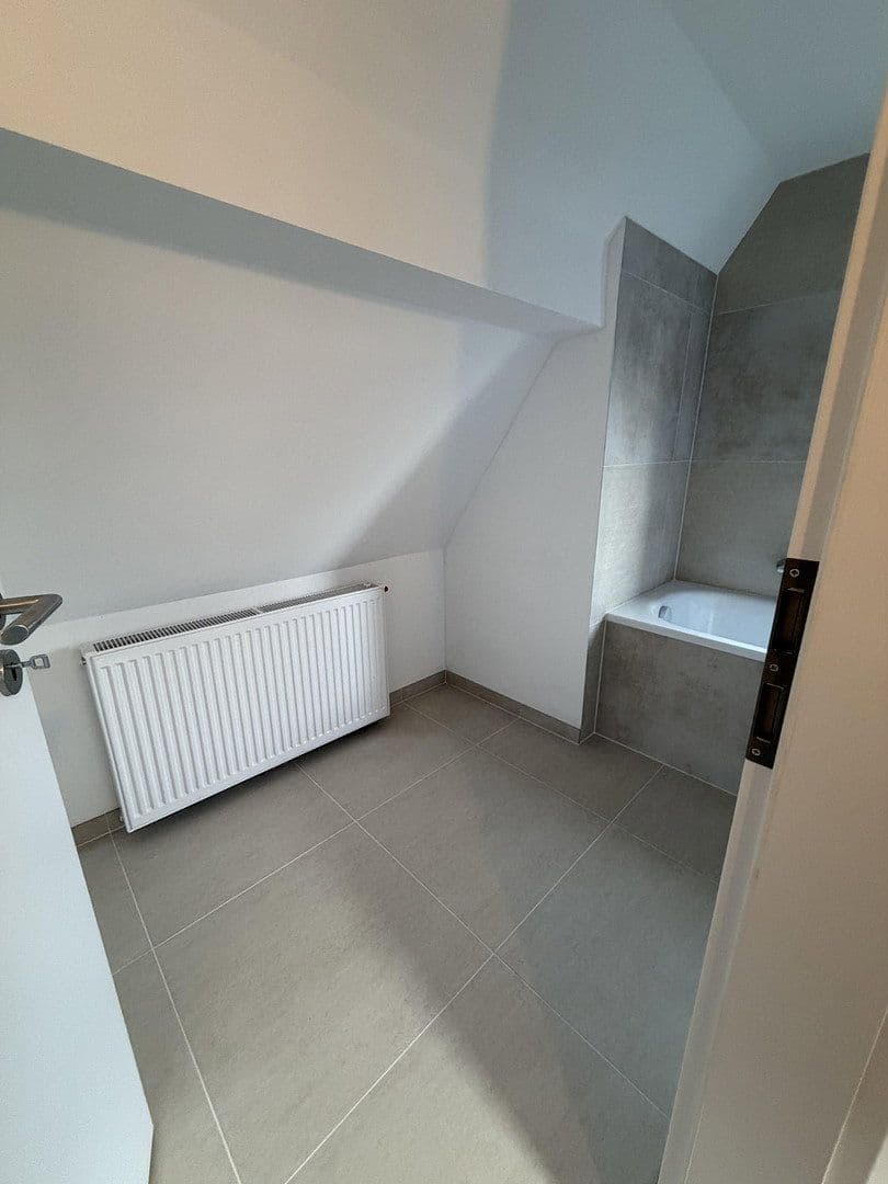 Prodej domu 115 m², pozemek 500 m², Untere Hauptstraße 17, Herxheim bei Landau/Pfalz, Porýní-Falc Prodej domu 115 m², pozemek 500 m², Untere Hauptstraße 17, Herxheim bei Landau/Pfalz, Porýní-Falc