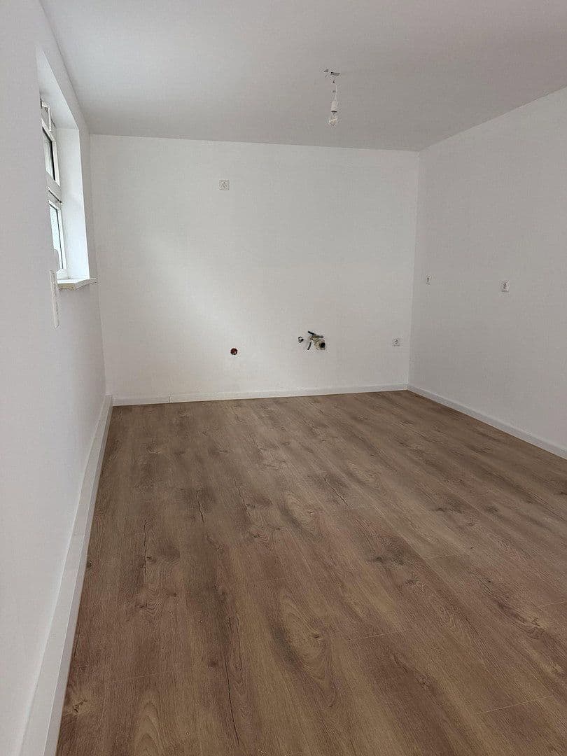 Prodej domu 115 m², pozemek 500 m², Untere Hauptstraße 17, Herxheim bei Landau/Pfalz, Porýní-Falc Prodej domu 115 m², pozemek 500 m², Untere Hauptstraße 17, Herxheim bei Landau/Pfalz, Porýní-Falc
