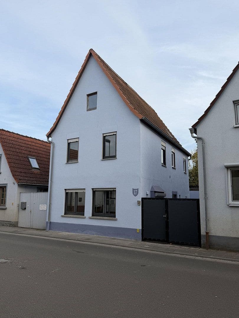 Prodej domu 115 m², pozemek 500 m², Untere Hauptstraße 17, Herxheim bei Landau/Pfalz, Porýní-Falc Prodej domu 115 m², pozemek 500 m², Untere Hauptstraße 17, Herxheim bei Landau/Pfalz, Porýní-Falc