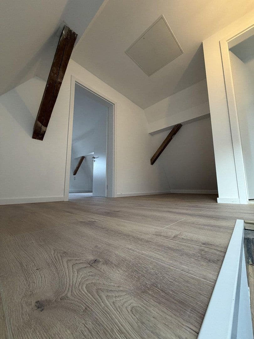 Prodej domu 115 m², pozemek 500 m², Untere Hauptstraße 17, Herxheim bei Landau/Pfalz, Porýní-Falc Prodej domu 115 m², pozemek 500 m², Untere Hauptstraße 17, Herxheim bei Landau/Pfalz, Porýní-Falc