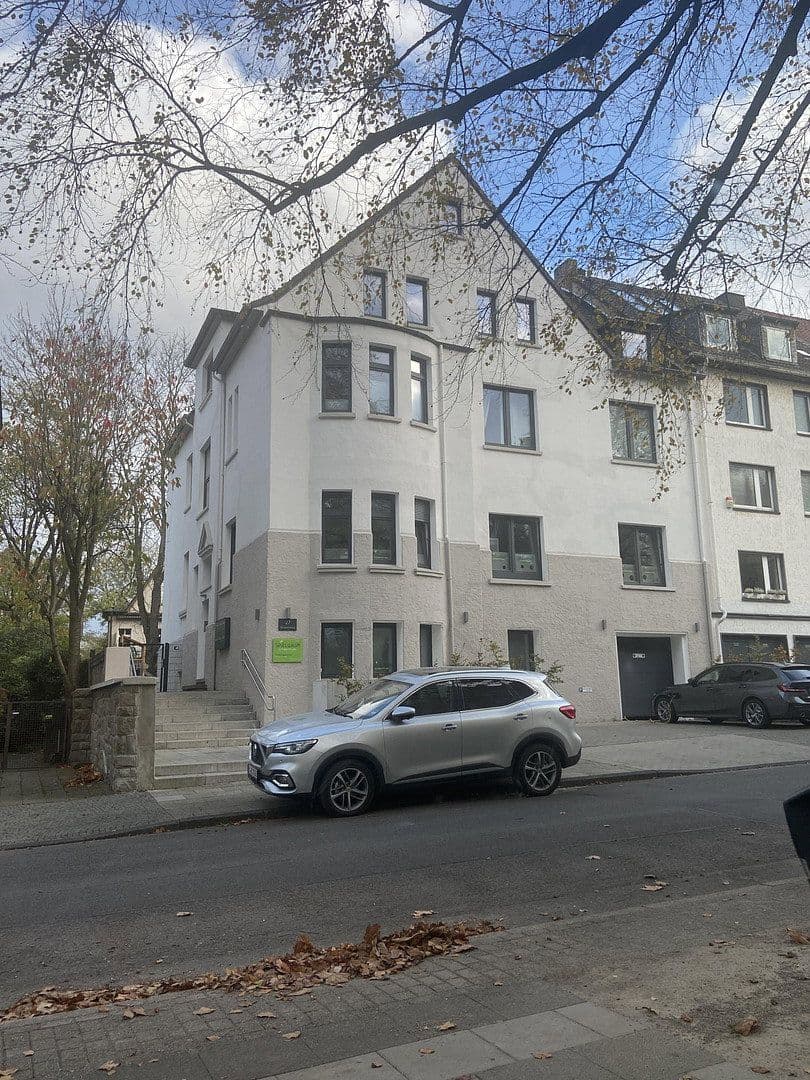 Pronájem bytu 1+1 72 m², Schubertstr. 27, Essen, Severní Porýní-Vestfálsko Pronájem bytu 1+1 72 m², Schubertstr. 27, Essen, Severní Porýní-Vestfálsko