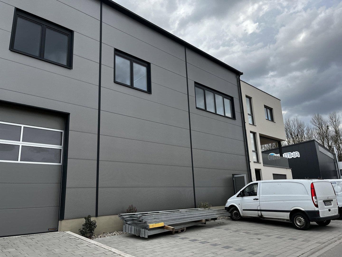 Pronájem kanceláře 153 m², Philippsburg, Bádensko-Württembersko Pronájem kanceláře 153 m², Philippsburg, Bádensko-Württembersko