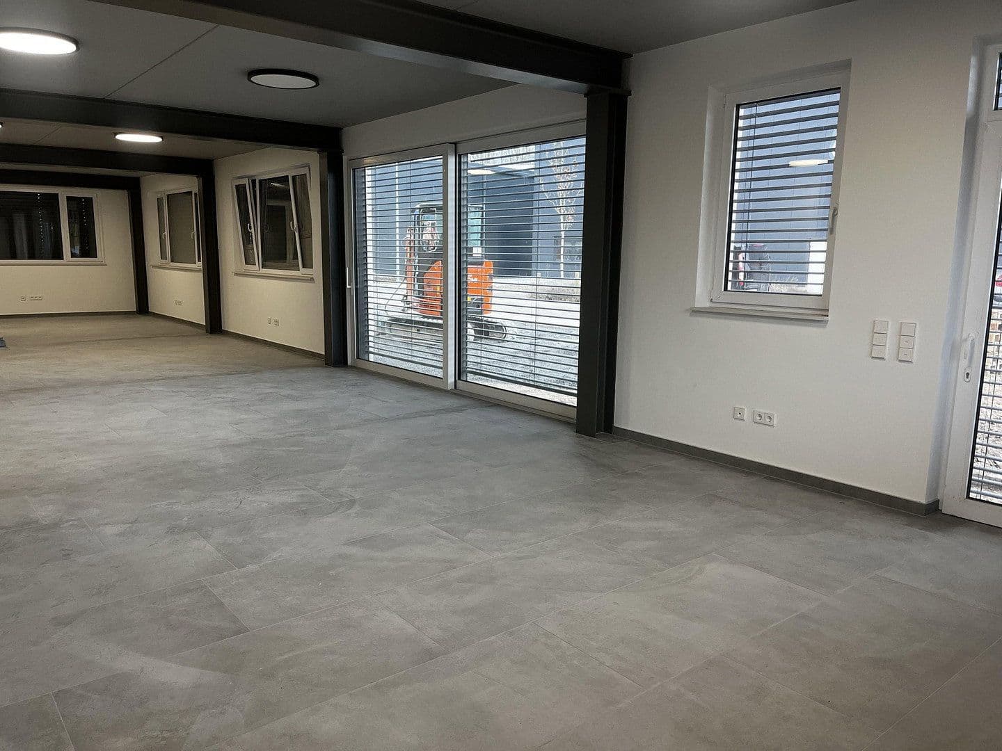 Pronájem kanceláře 153 m², Philippsburg, Bádensko-Württembersko Pronájem kanceláře 153 m², Philippsburg, Bádensko-Württembersko