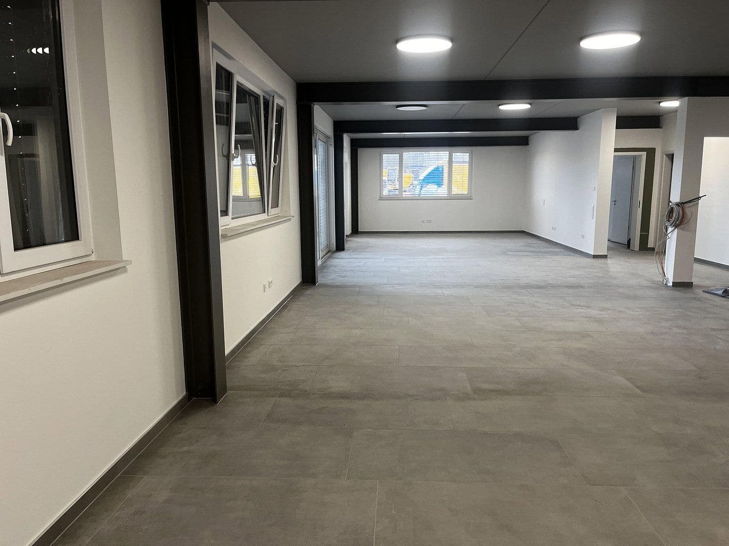 Pronájem kanceláře 153 m², Philippsburg, Bádensko-Württembersko Pronájem kanceláře 153 m², Philippsburg, Bádensko-Württembersko