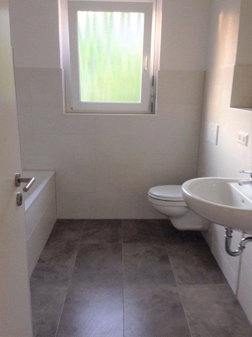 Pronájem bytu 4+1 98 m², Kandern, Bádensko-Württembersko Pronájem bytu 4+1 98 m², Kandern, Bádensko-Württembersko