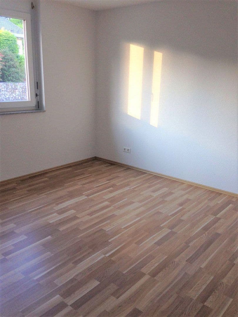 Pronájem bytu 4+1 98 m², Kandern, Bádensko-Württembersko Pronájem bytu 4+1 98 m², Kandern, Bádensko-Württembersko